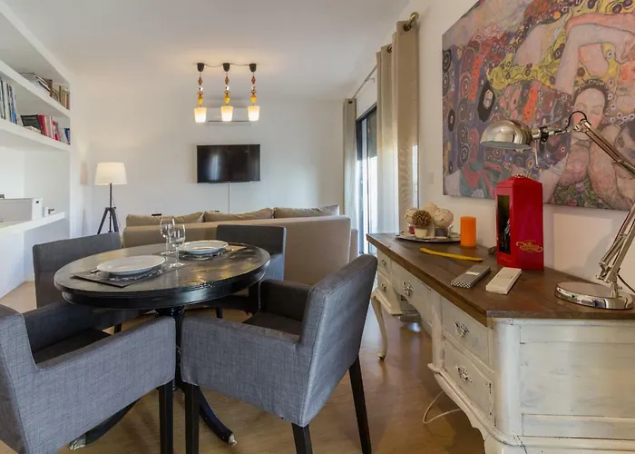 Ondas Do Mar -coastal Comfort-